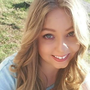 Meet your Posher, Leah
